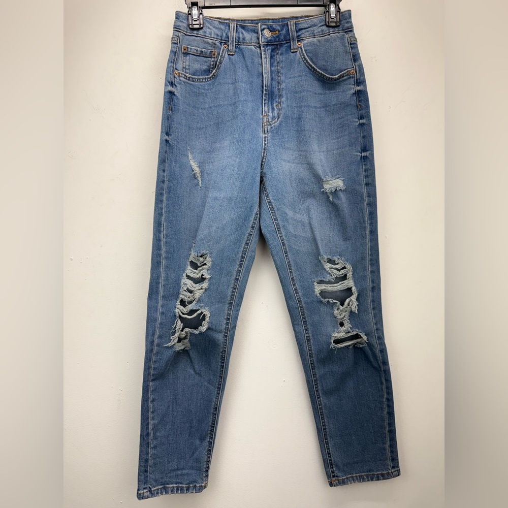 Wild Fable size 4 Women’s Blue Distressed Denim High Rise Mom Jeans